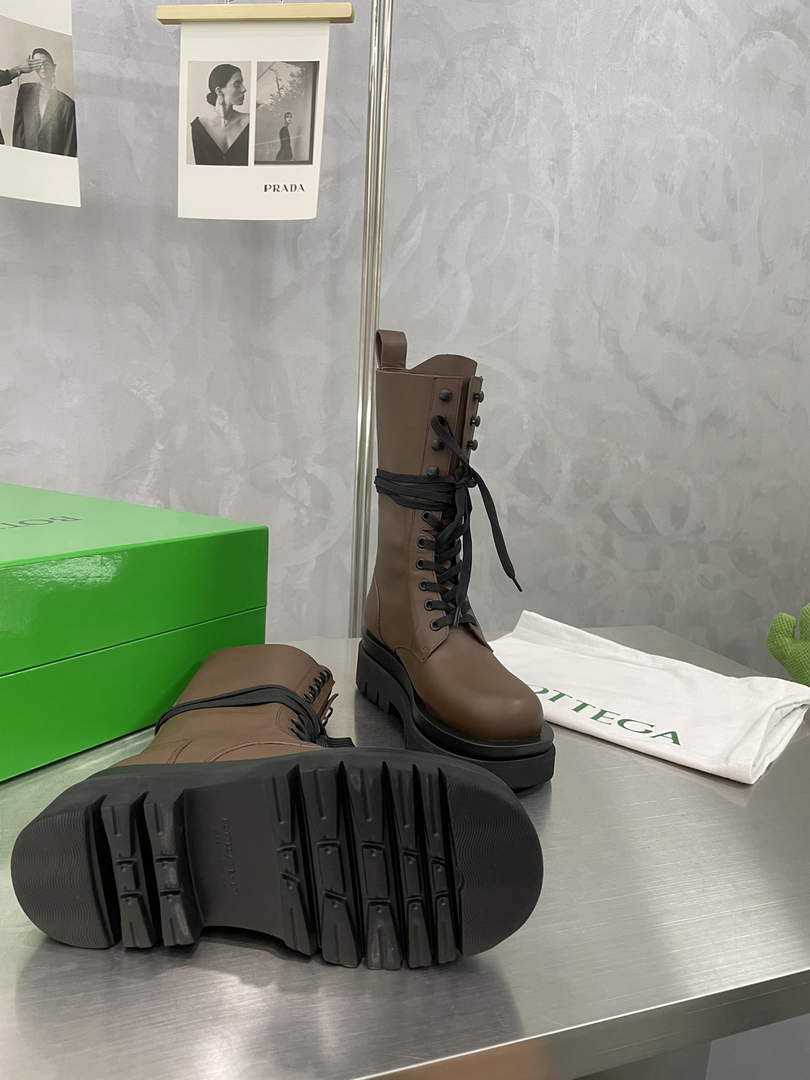 Bottega Veneta 715516VBS503381 BV Women Lug Lace-Up Boot 192812