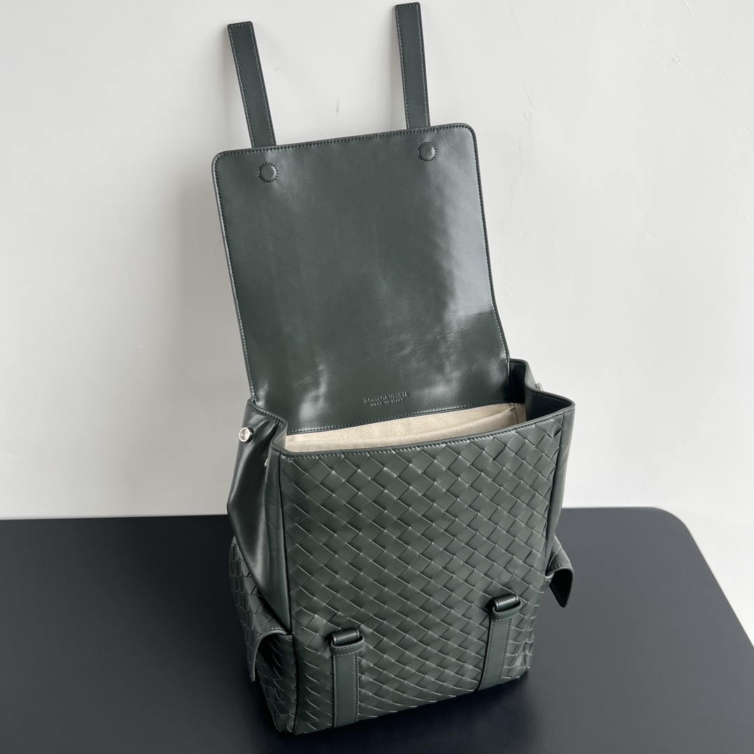 Bottega Veneta  Back To School Backpack BV 805971 Cypress Green