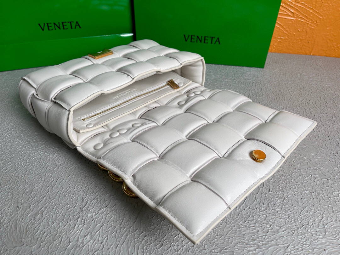 Bottega Veneta BV 20206 Chain Cassette 631421 White Gold