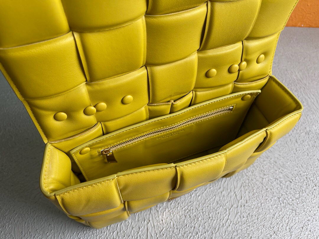 Bottega Veneta BV 20206 Chain Cassette 631421 Lemon Yellow Gold - Default Title - View 8