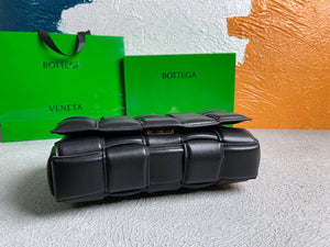Bottega Veneta BV 20206 Chain Cassette 631421 Black Gold - Default Title - View 5