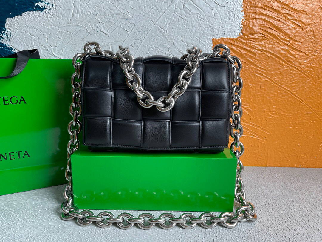 Bottega Veneta BV 20206 Chain Cassette 631421 Black Silver