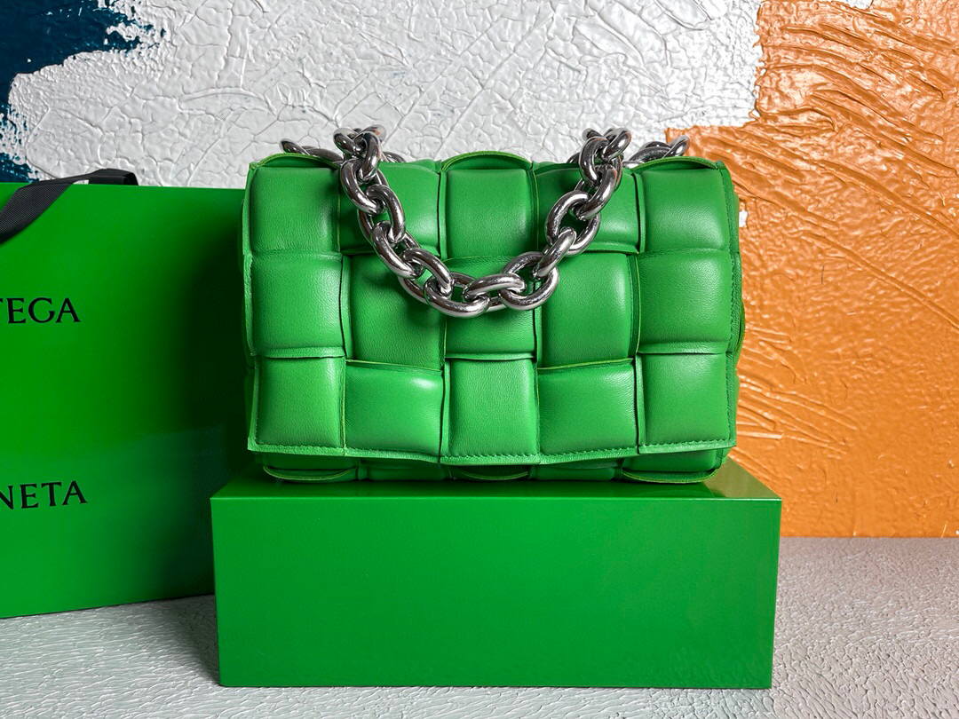 Bottega Veneta BV 20206 Chain Cassette 631421 Green Silver - Default Title - View 1