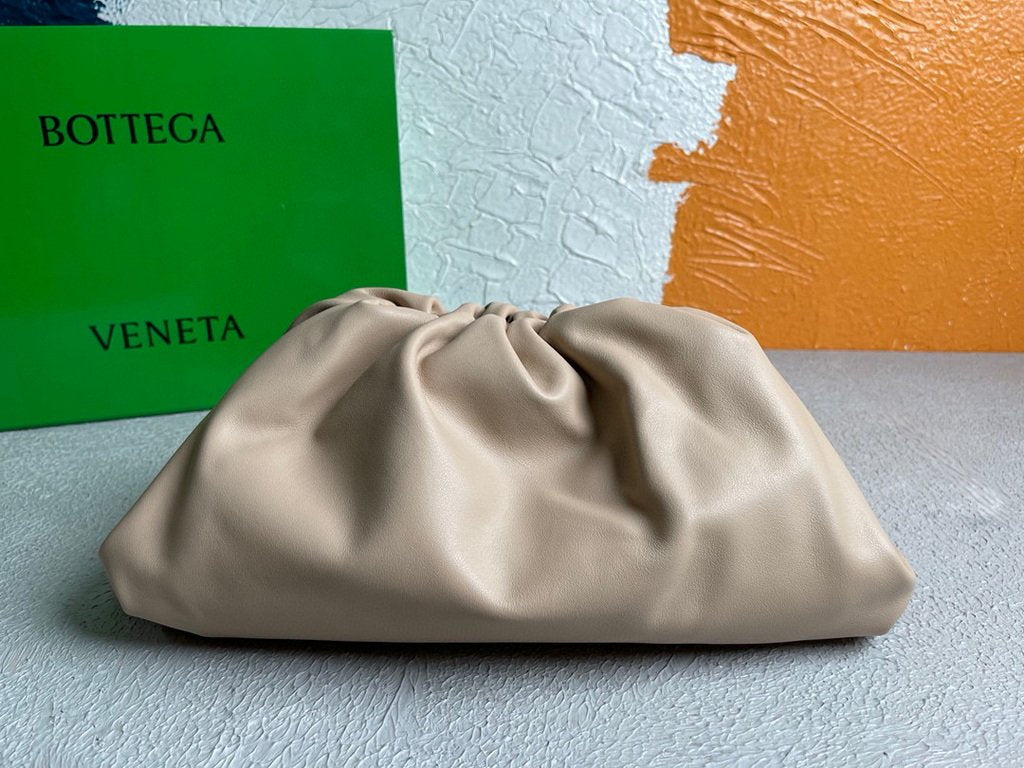 Bottega Veneta BV 576227 Pouch Fondant 6671 Apricot