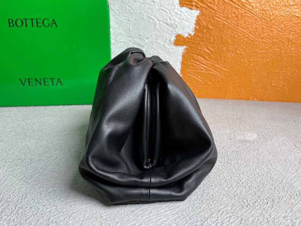 Bottega Veneta BV 576227 Pouch Fondant 6671 Black