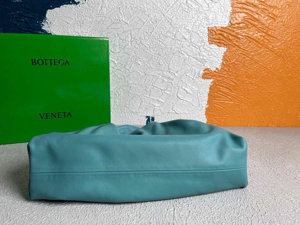 Bottega Veneta BV 576227 Pouch Fondant 6671 Blue