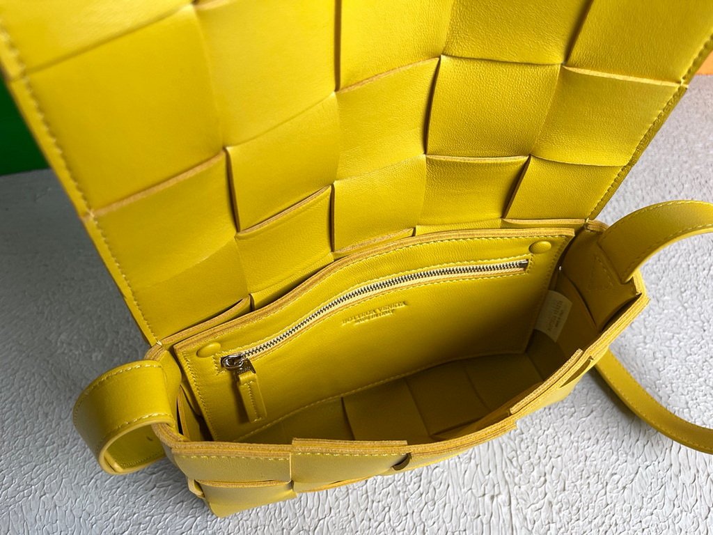 Copy of Bottega Veneta BV 578004 Cassette Cross-body Bag 58890 Yellow