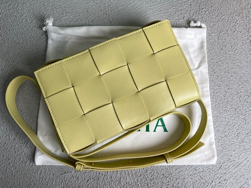 Bottega Veneta BV 578004 Cassette  Cross-body Bag 58890 Apricot