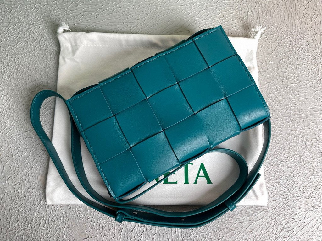 Bottega Veneta BV 578004 Cassette  Cross-body Bag 58890 Dark Blue