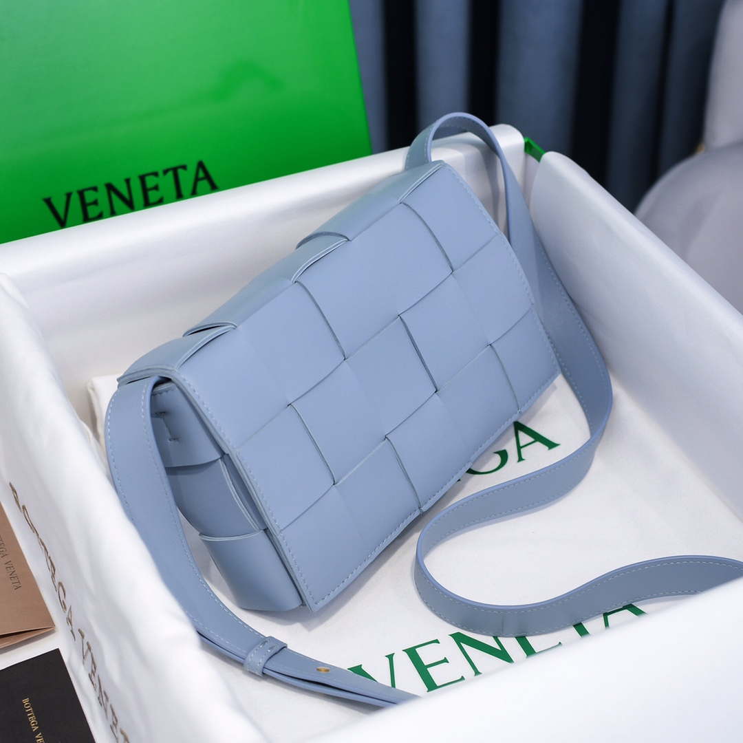 Bottega Veneta BV 578004 Cassette Cross-body bag soft lambskin leather BV89902 - Default Title - View 2