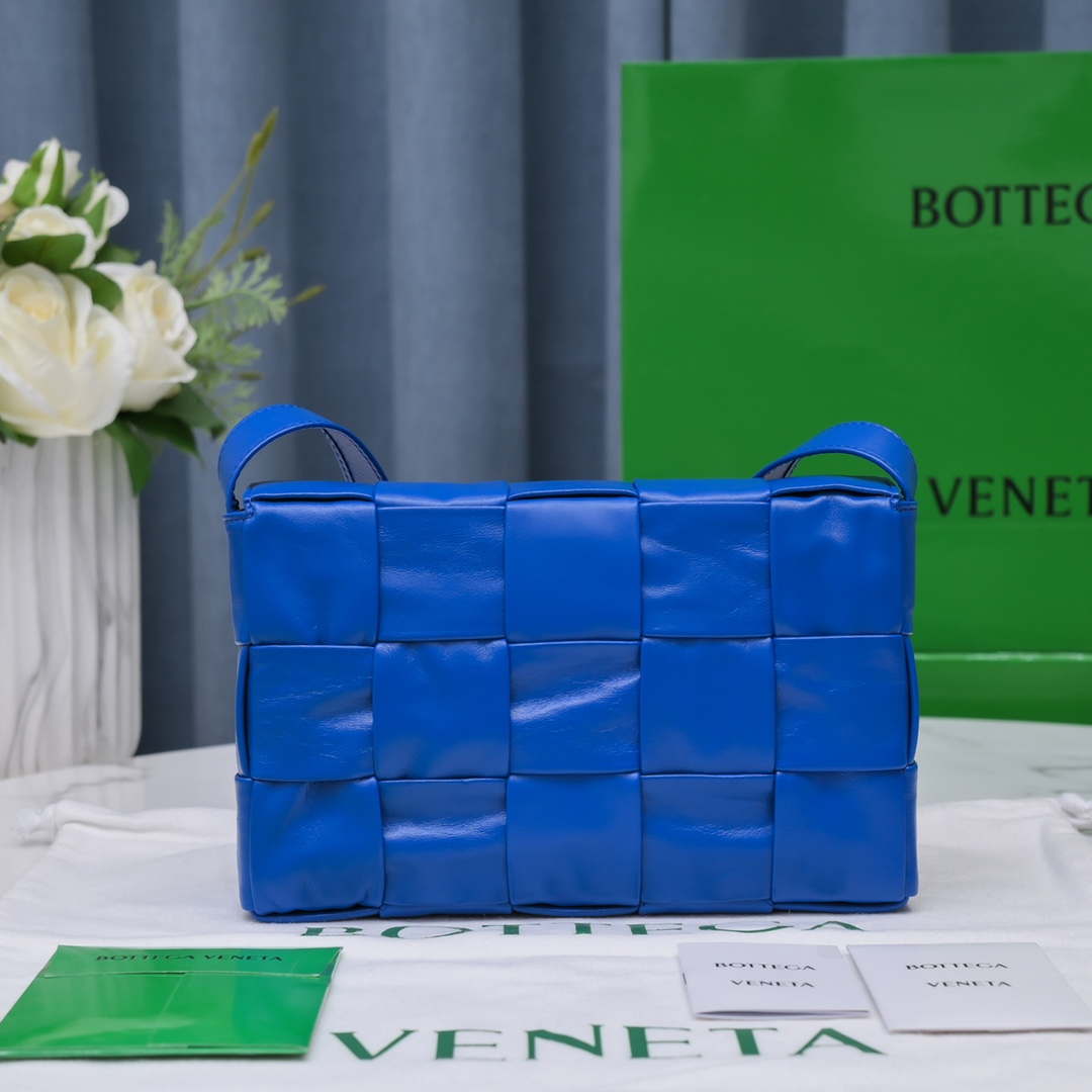 Bottega Veneta BV 578004 Cassette Cross-body bag soft lambskin leather BV89908 - Default Title - View 2