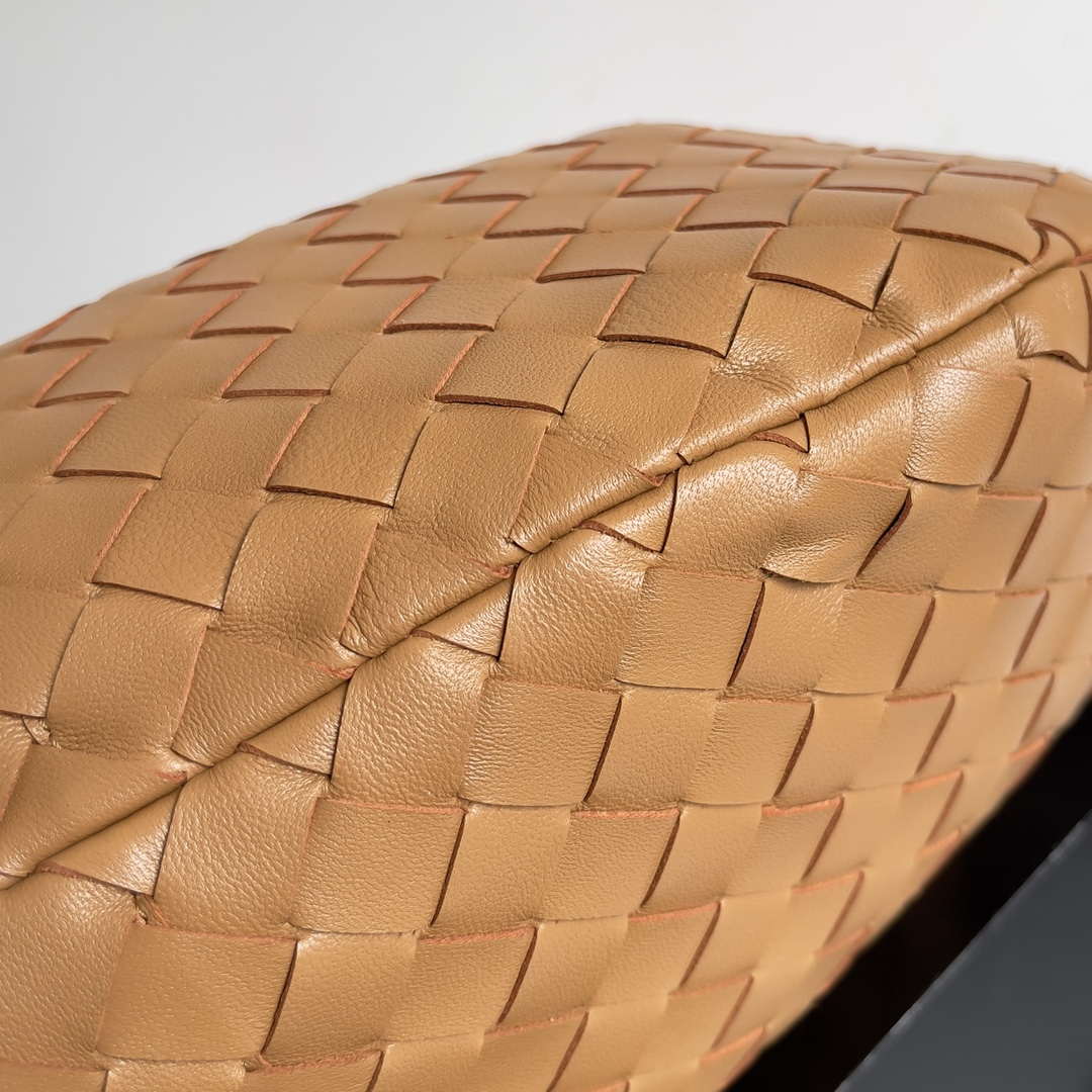 Bottega Veneta BV 600263 Medium Jodie Bag Camel - Default Title - View 3