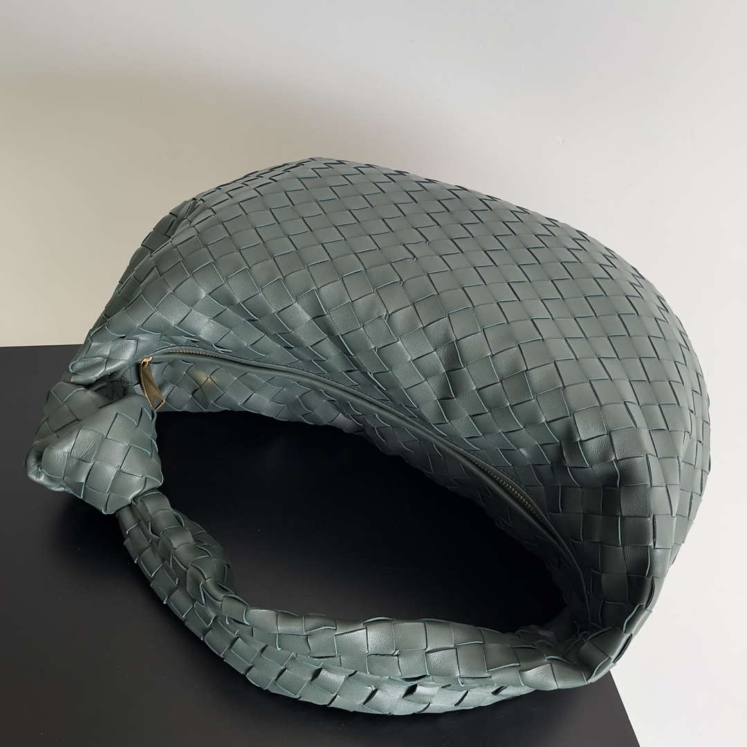 Bottega Veneta BV 600263 Medium Jodie Bag Dark Green