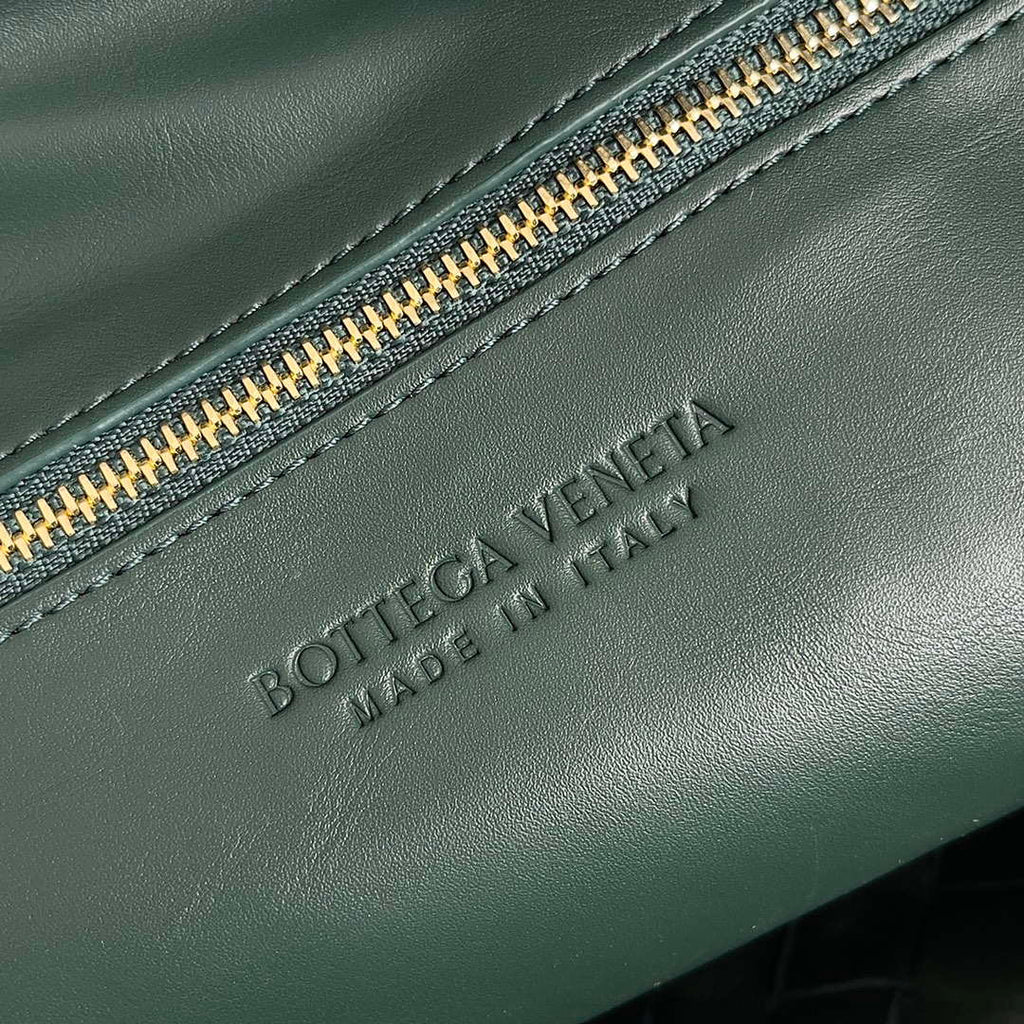 Bottega Veneta BV 600263 Medium Jodie Bag Dark Green