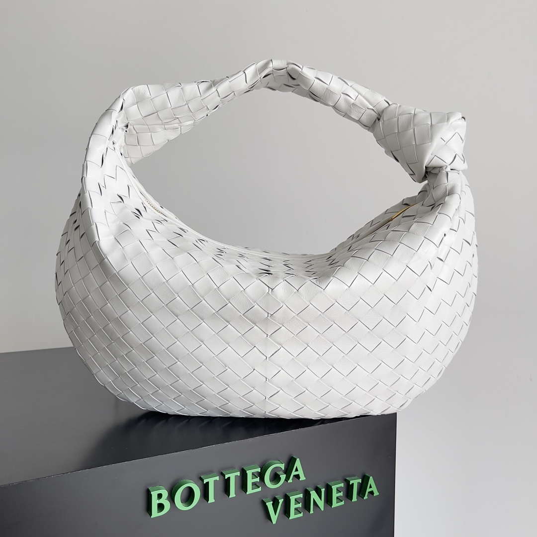 Bottega Veneta BV 600263 Medium Jodie Bag White