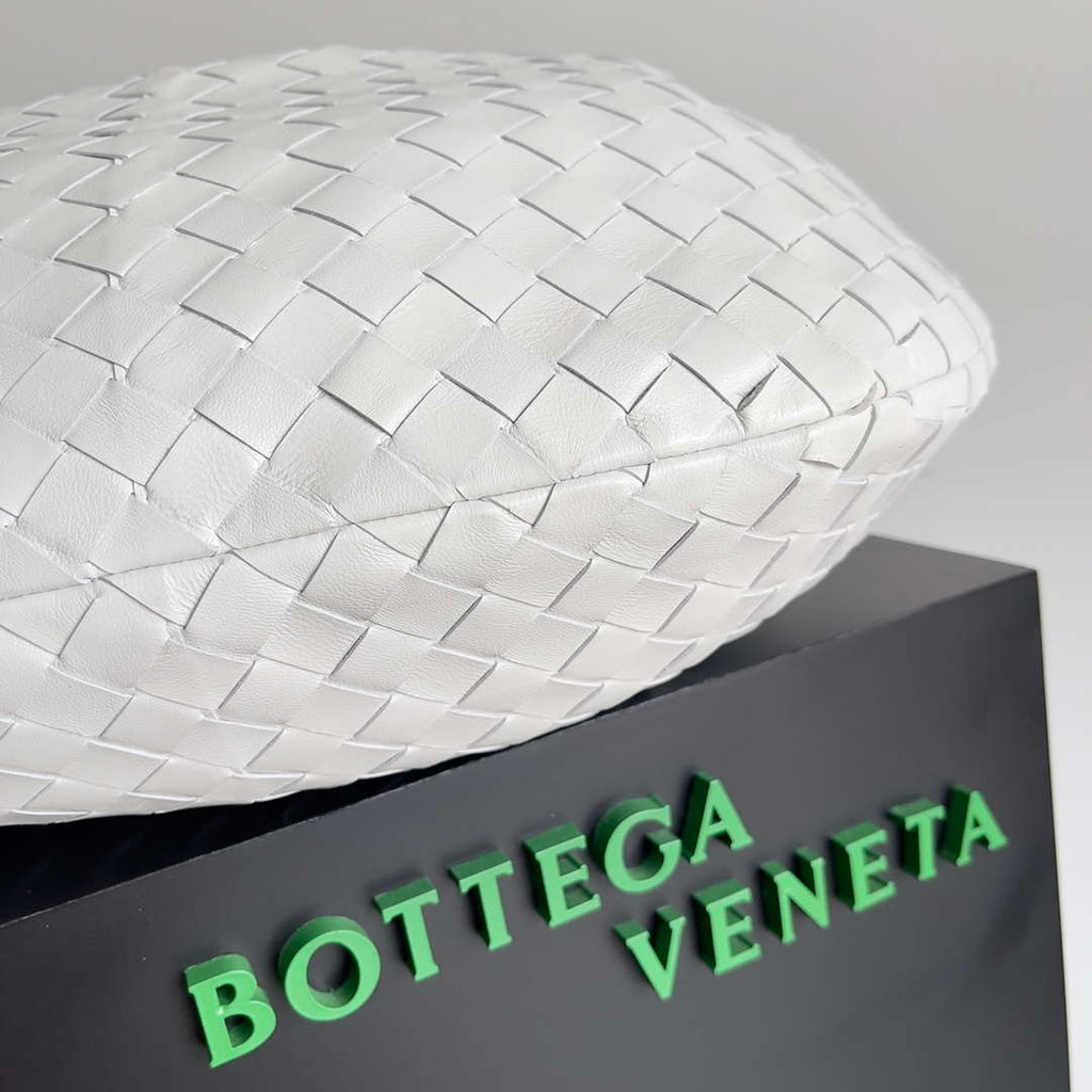 Bottega Veneta BV 600263 Medium Jodie Bag White