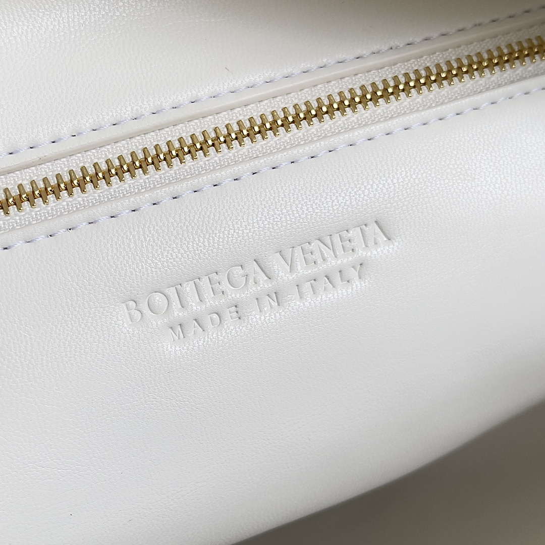 Bottega Veneta BV 600263 Medium Jodie Bag White - Default Title - View 8