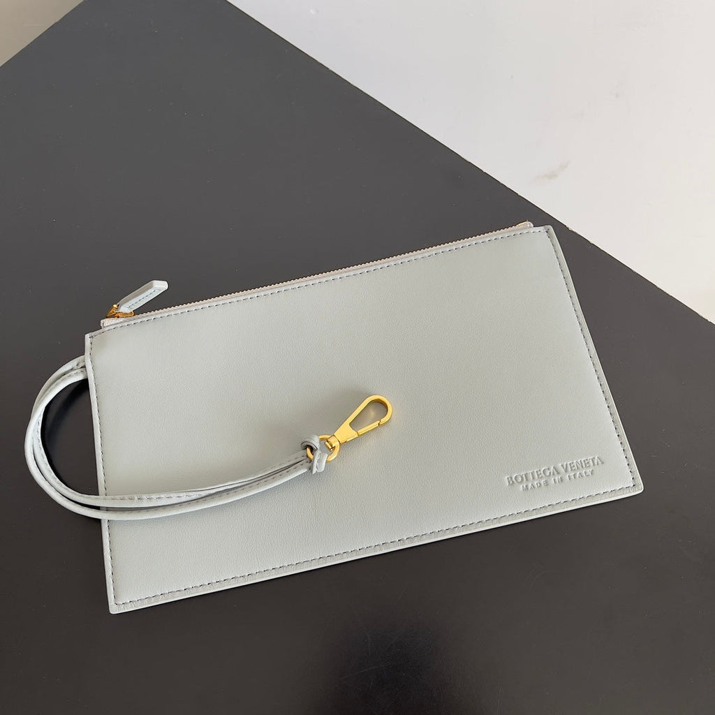 Bottega Veneta BV 608811 Large Cabat Bag Bv0011