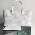 Bottega Veneta BV 608811 Large Cabat Bag Bv0012