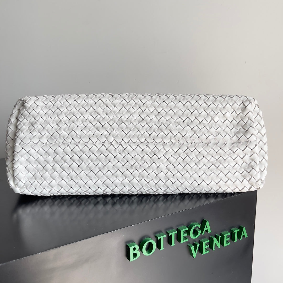 Bottega Veneta BV 608811 Large Cabat Bag Bv0012