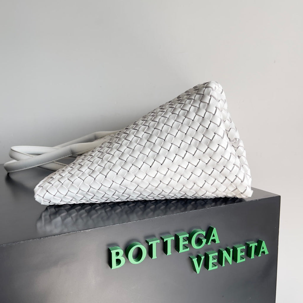 Bottega Veneta BV 608811 Large Cabat Bag Bv0012