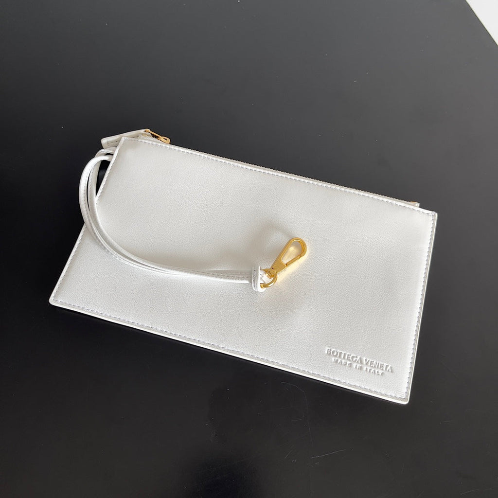 Bottega Veneta BV 608811 Large Cabat Bag Bv0012