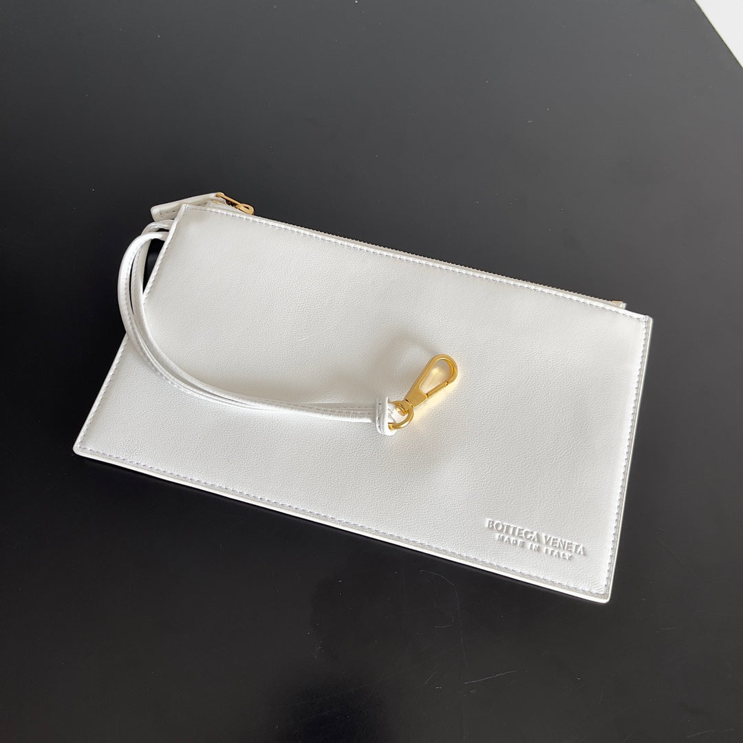 Bottega Veneta BV 608811 Large Cabat Bag Bv0012