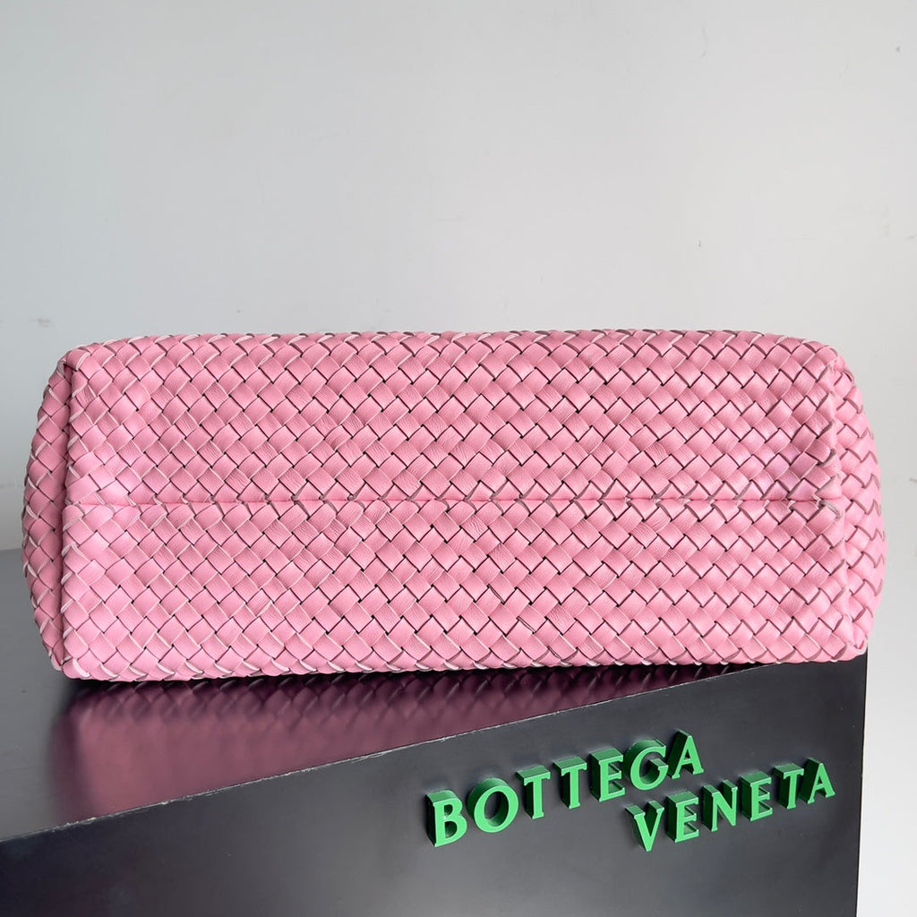 Bottega Veneta BV 608811 Large Cabat Bag Bv0013
