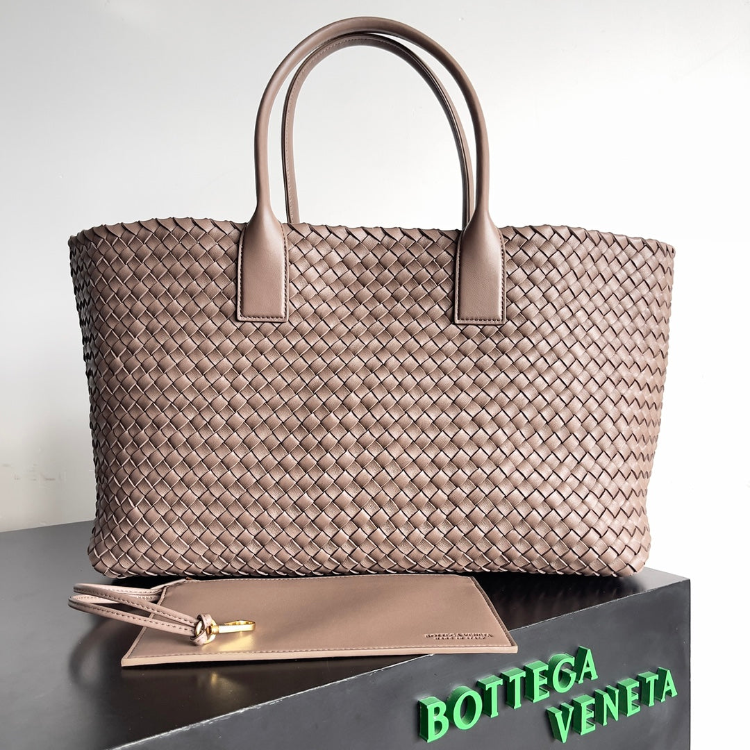 Bottega Veneta BV 608811 Large Cabat Bag Bv0016 - Default Title - View 1