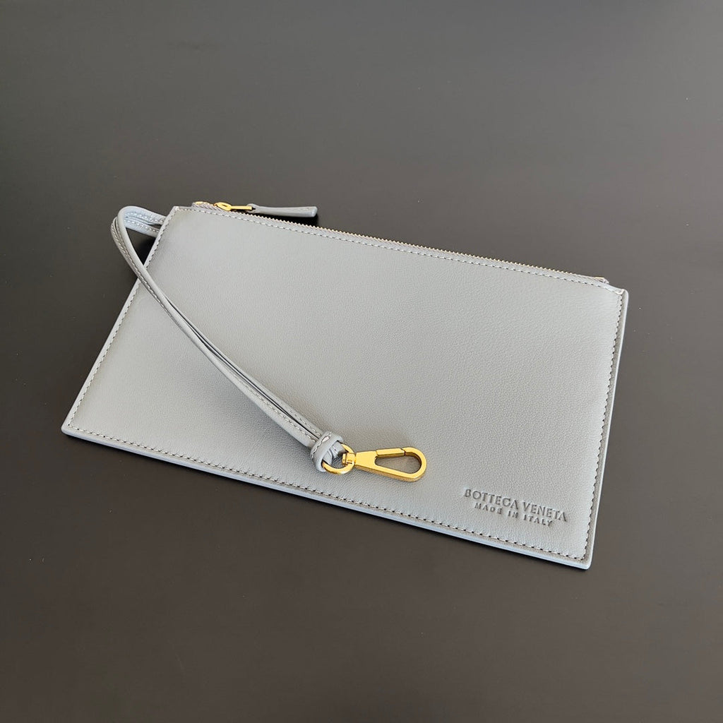 Bottega Veneta BV 608811 Large Cabat Bag Bv0018
