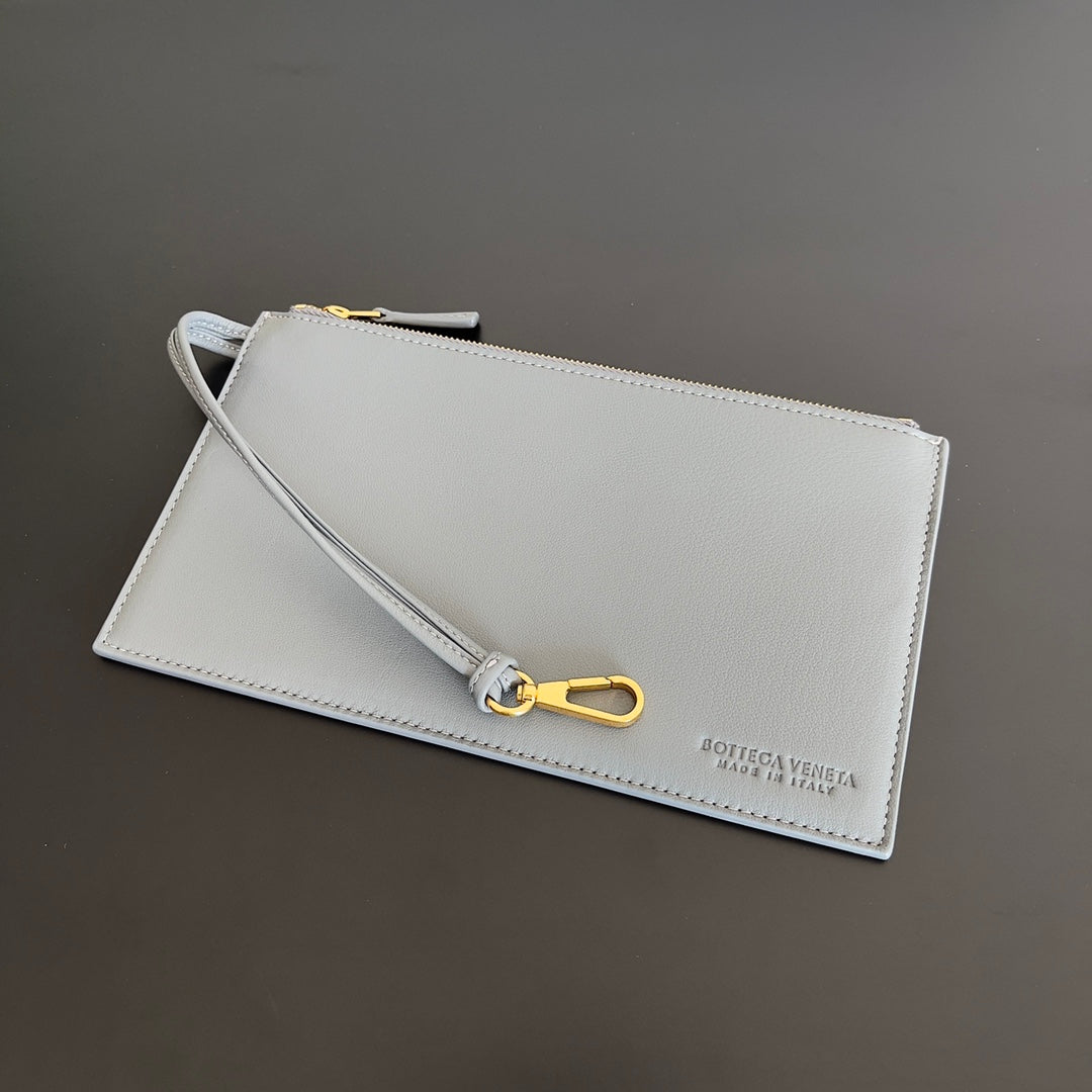 Bottega Veneta BV 608811 Large Cabat Bag Bv0018