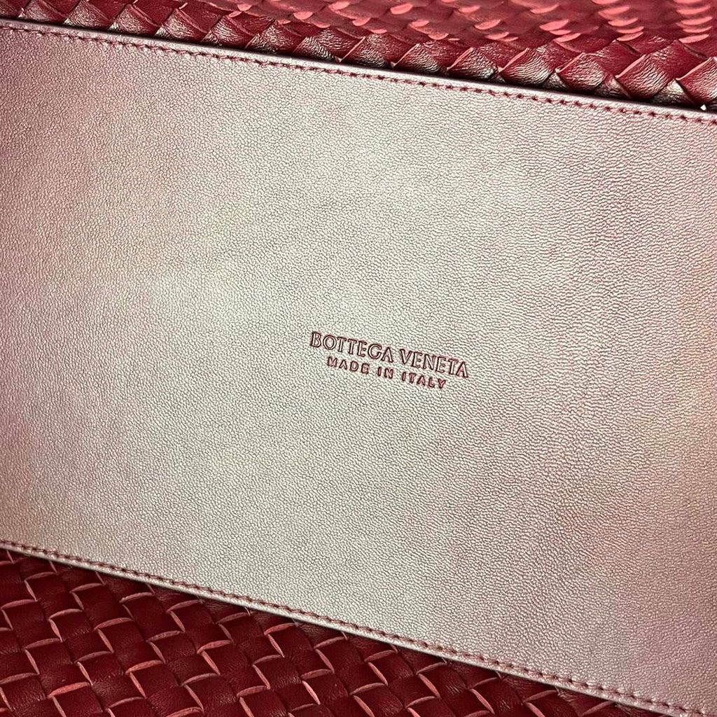 Bottega Veneta BV 608811 Large Cabat Bag Bv0023