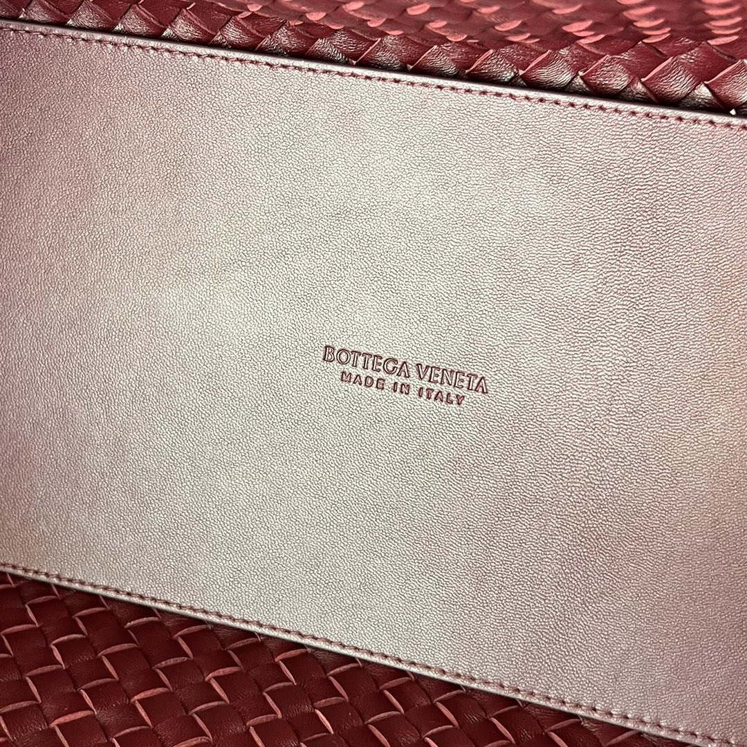 Bottega Veneta BV 608811 Large Cabat Bag Bv0023 - Default Title - View 8