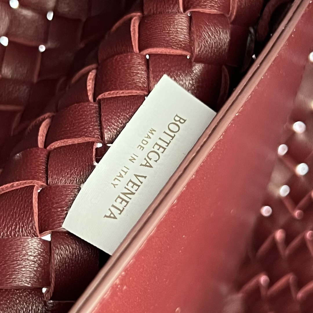 Bottega Veneta BV 608811 Large Cabat Bag Bv0023 - Default Title - View 9