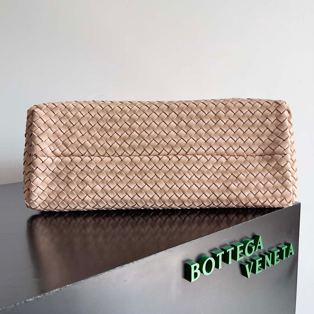 Bottega Veneta BV 608811 Large Cabat Bag Bv0025
