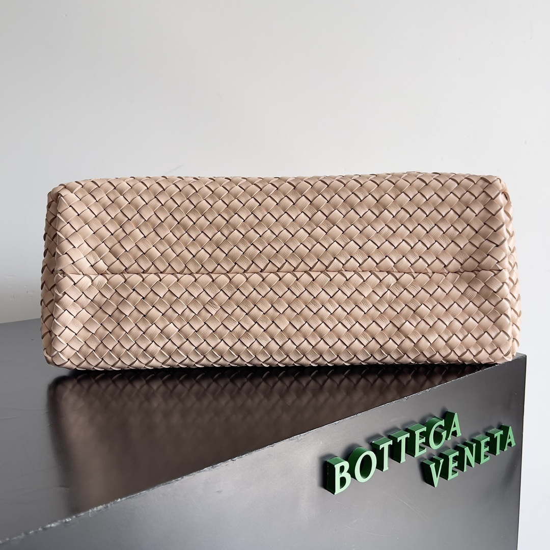 Bottega Veneta BV 608811 Large Cabat Bag Bv0025 - Default Title - View 2