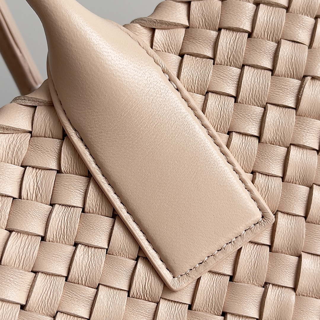 Bottega Veneta BV 608811 Large Cabat Bag Bv0025 - Default Title - View 4