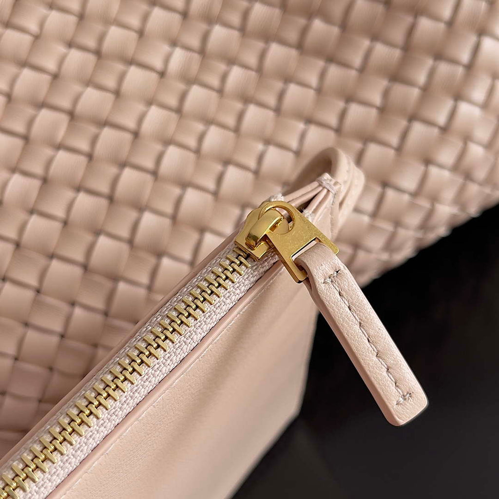 Bottega Veneta BV 608811 Large Cabat Bag Bv0025