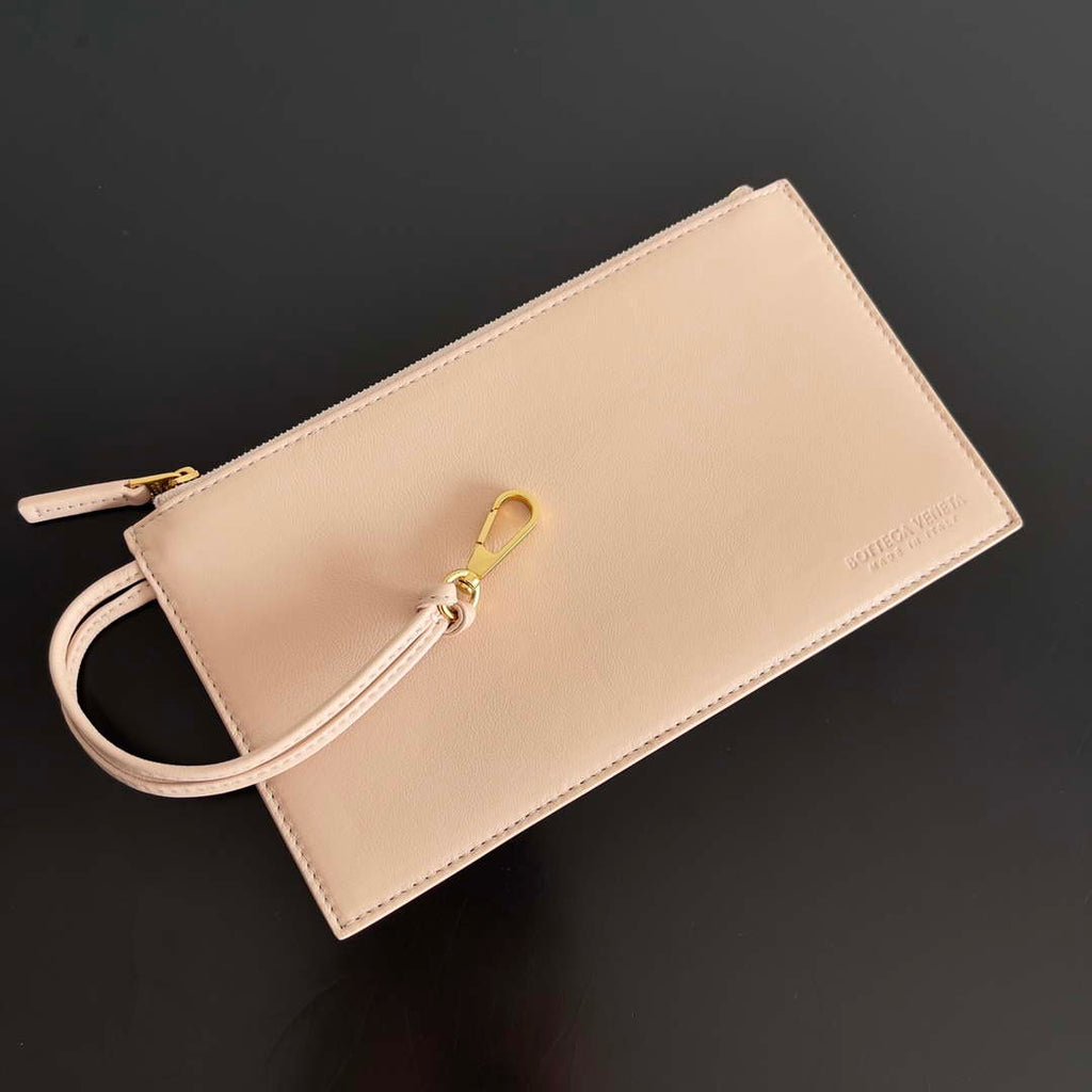Bottega Veneta BV 608811 Large Cabat Bag Bv0025