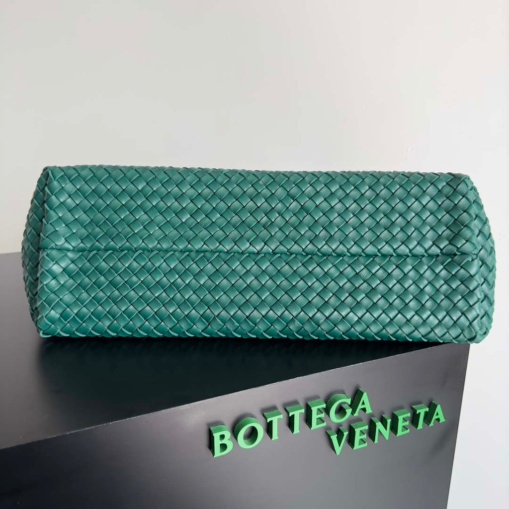 Bottega Veneta BV 608811 Large Cabat Bag Bv0026