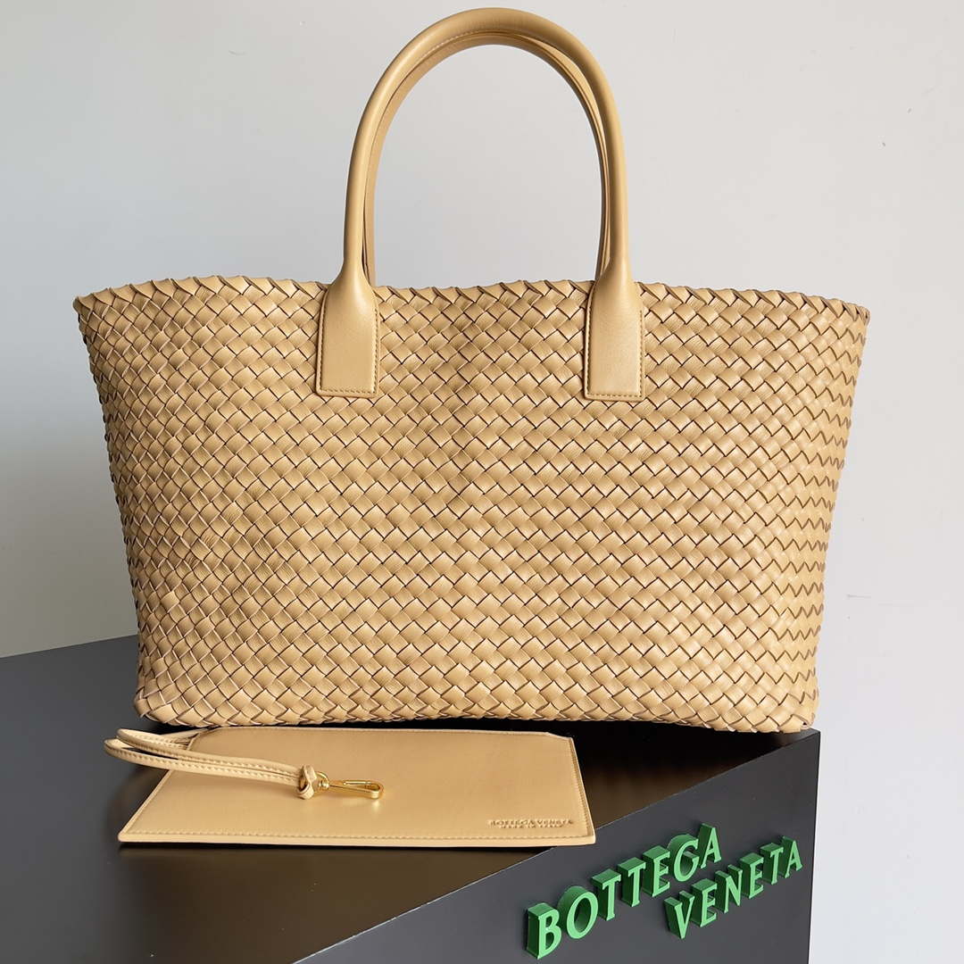Bottega Veneta BV 608811 Large Cabat Bag Bv0027 - Default Title - View 1