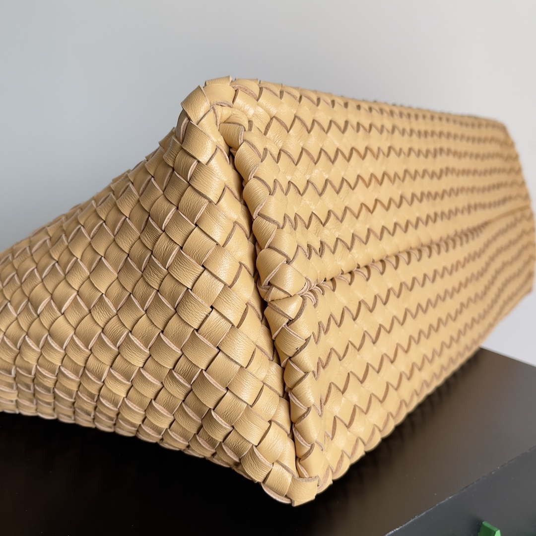 Bottega Veneta BV 608811 Large Cabat Bag Bv0027 - Default Title - View 6