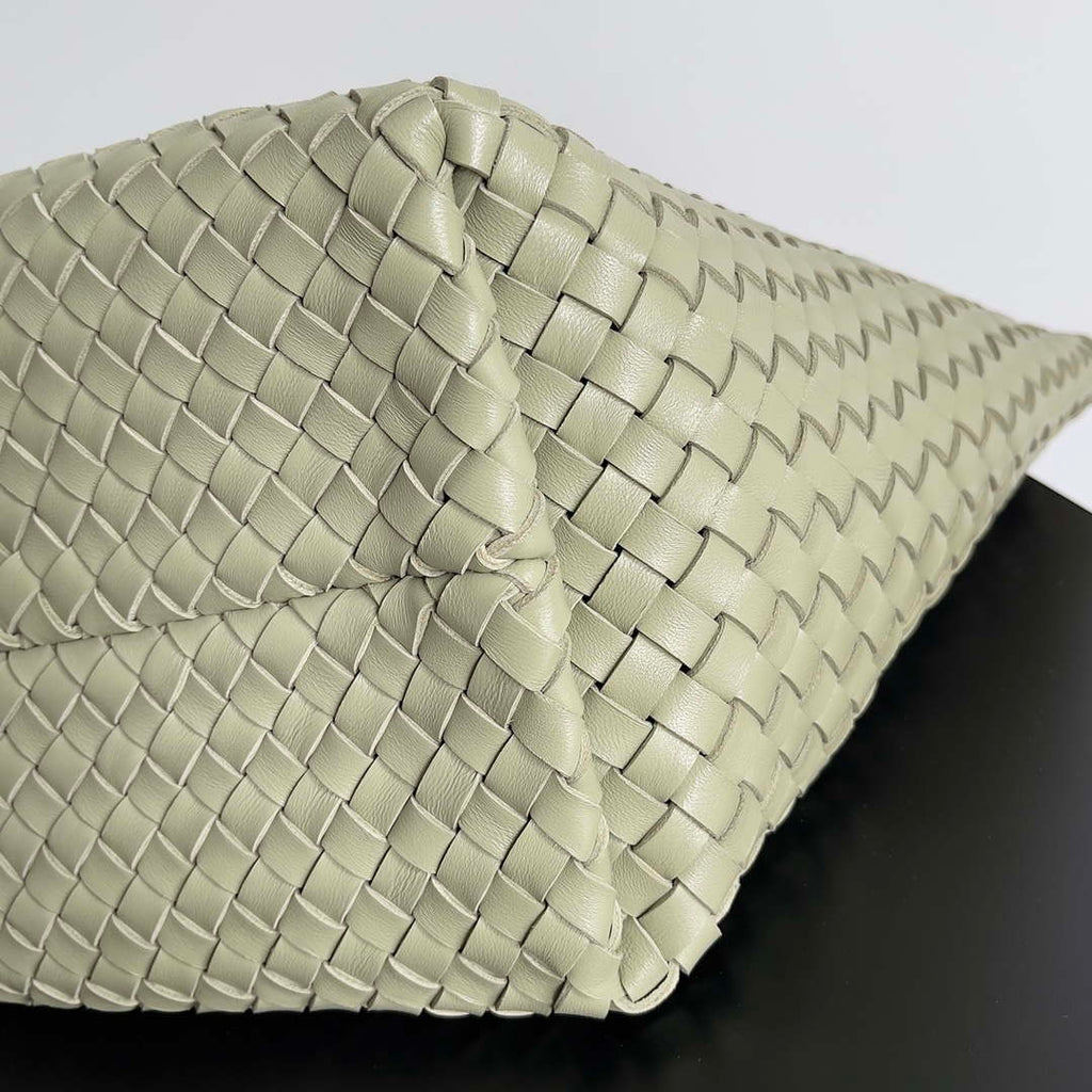 Bottega Veneta BV 608811 Large Cabat Bag Bv0028