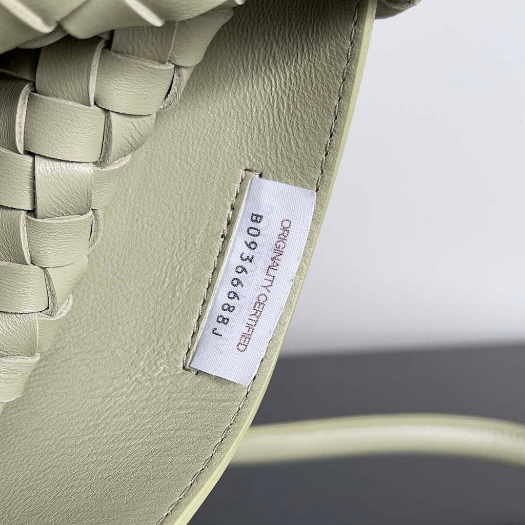 Bottega Veneta BV 608811 Large Cabat Bag Bv0028