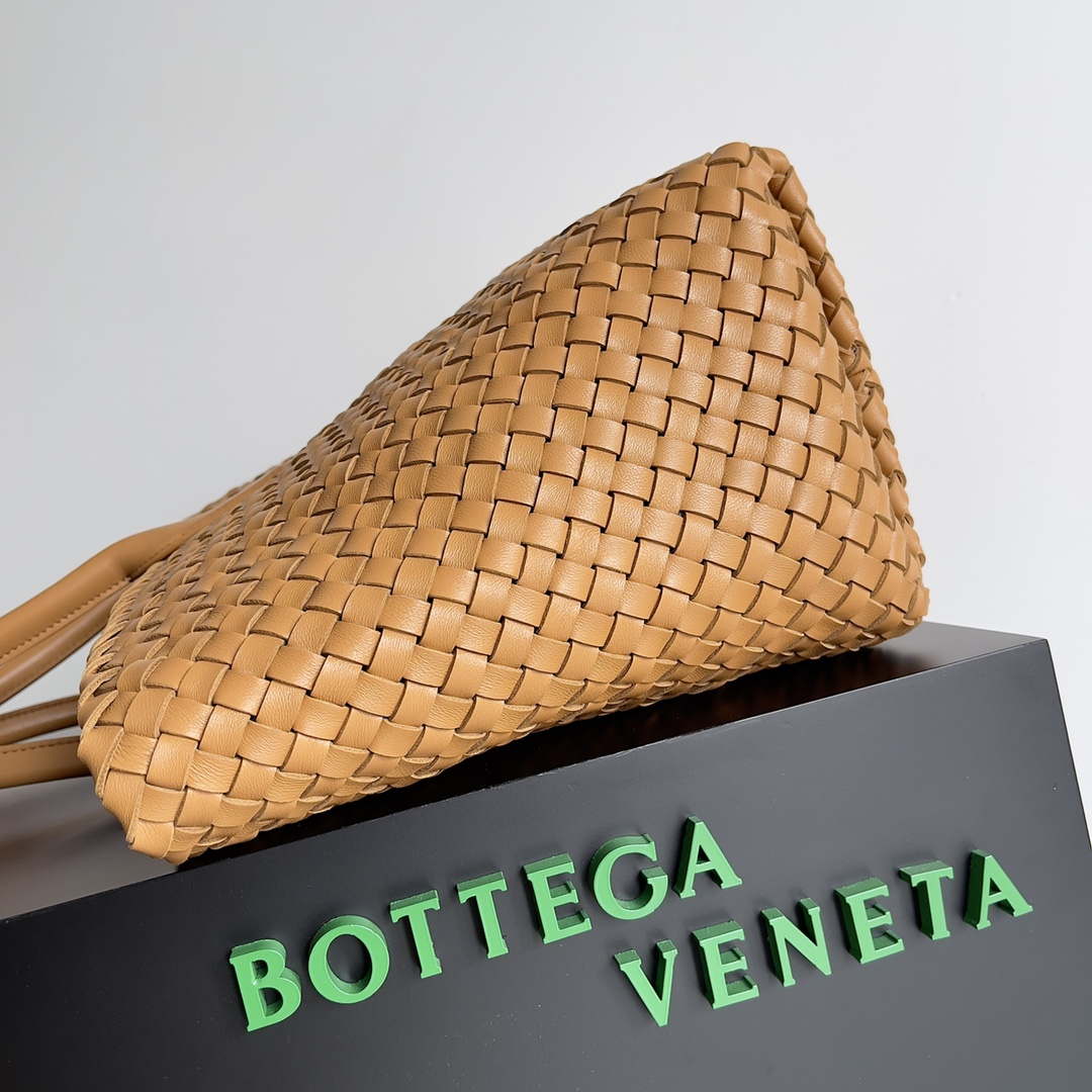 Bottega Veneta BV 608811 Large Cabat Bag Bv0029 - Default Title - View 3