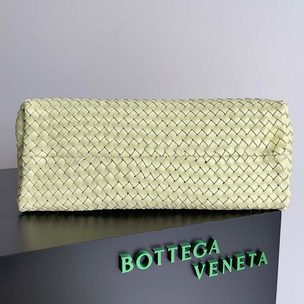 Bottega Veneta BV 608811 Large Cabat Bag Bv0030
