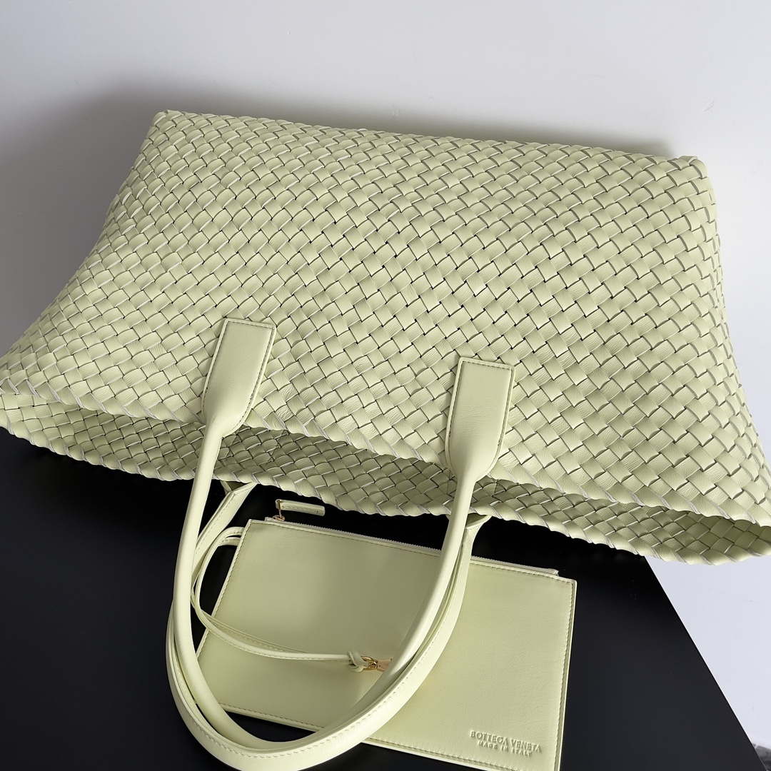 Bottega Veneta BV 608811 Large Cabat Bag Bv0030 - Default Title - View 6