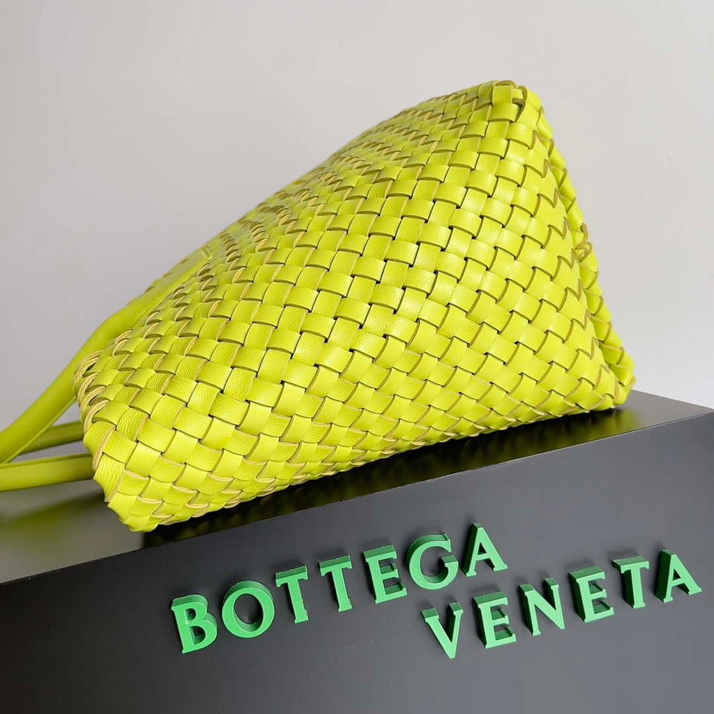 Bottega Veneta BV 608811 Large Cabat Bag Bv0031