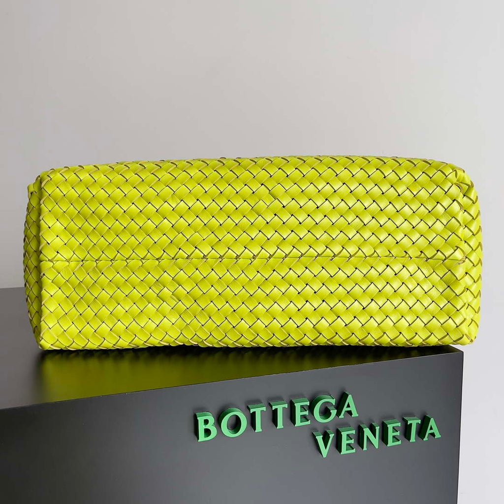 Bottega Veneta BV 608811 Large Cabat Bag Bv0031