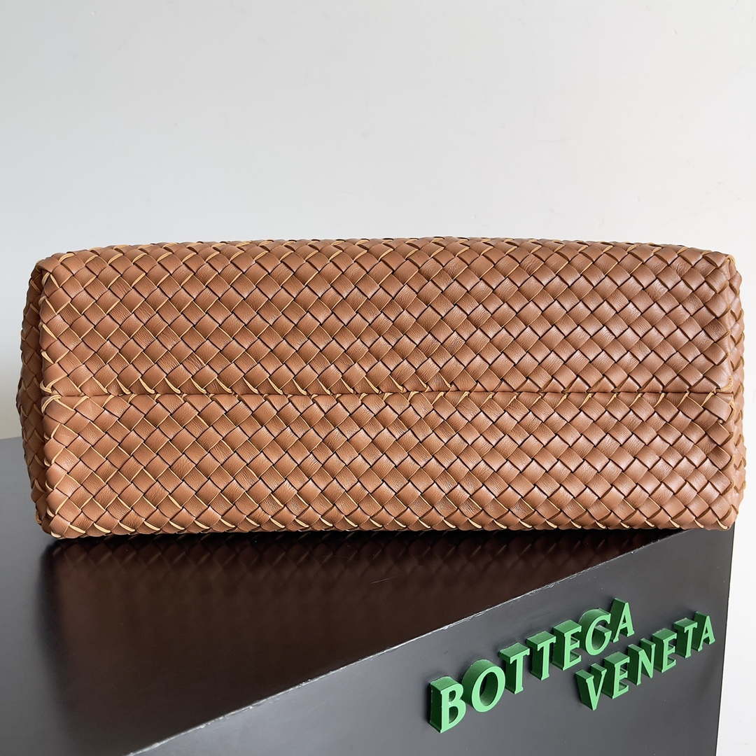 Bottega Veneta BV 608811 Large Cabat Bag Bv0032 - Default Title - View 2